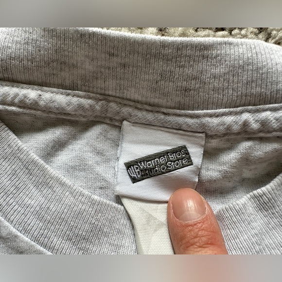 Warner Bros Looney Tunes Marvin the Martian t-shirt Give Me Space - Picture 4 of 8